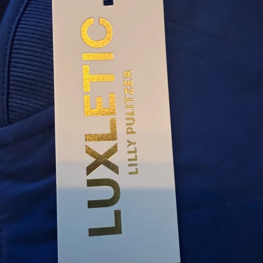 NWT!  Lilly Pulitzer Kimberline Hybrid Vest in medium blue. - Picture 3 of 4